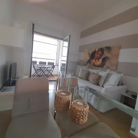 Attico Nelle Torri Di Fiumara Apartamento Génova Exterior foto