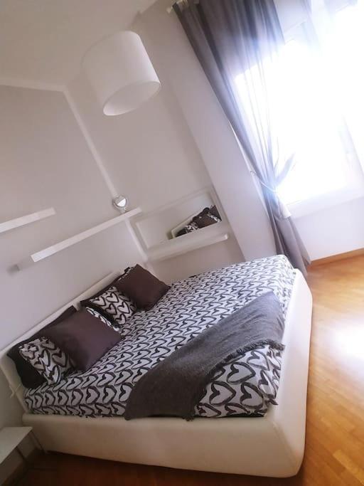 Attico Nelle Torri Di Fiumara Apartamento Génova Exterior foto